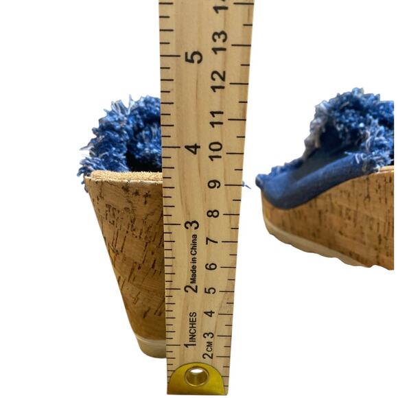 Minnetonka York Wedge Sandals Size 8 Blue Denim Cork Fringe Heels Open Toe Boho - Picture 5 of 8